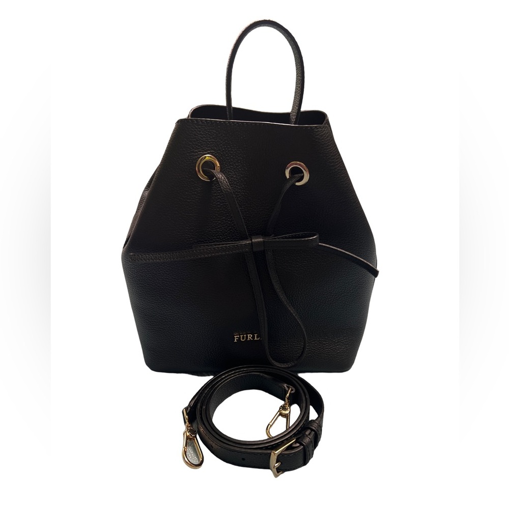 Furla Bucket Bag with detachable Shoulder strap